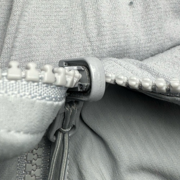 Lululemon Reversible Lightweight Jacket - Picture 7 of 10